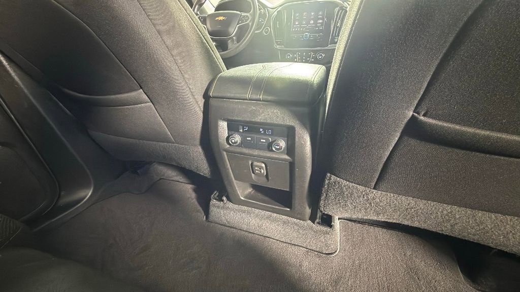 Certified 2021 Chevrolet Traverse LS image 33