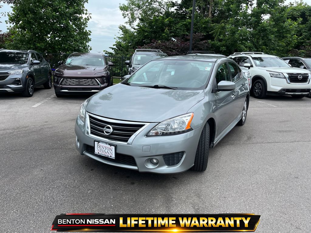 Used 2013 Nissan Sentra SR w/ Driver Pkg FWD image 4