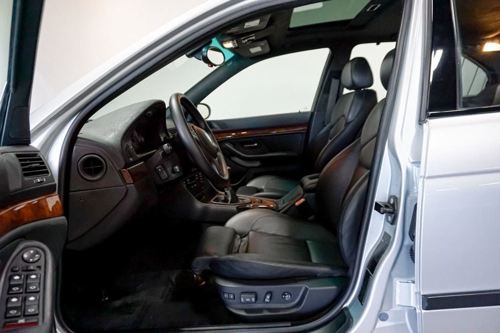 Used 2002 BMW M5 RWD image 8