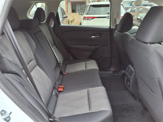 New 2026 Nissan Rogue SV image 7