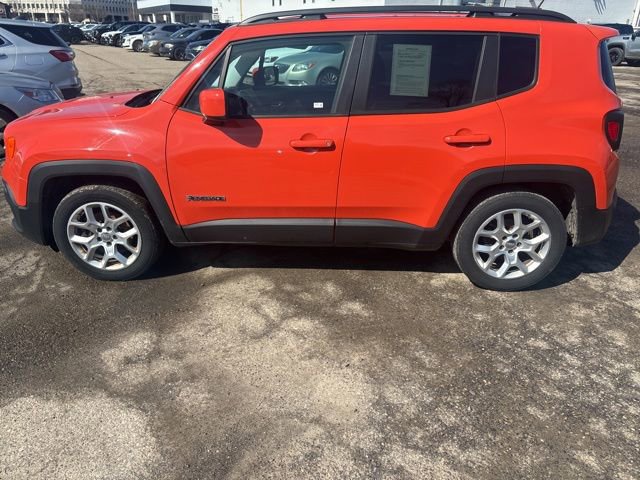 Used 2015 Jeep Renegade Latitude image 11