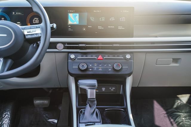 Used 2025 Hyundai Tucson SE image 14