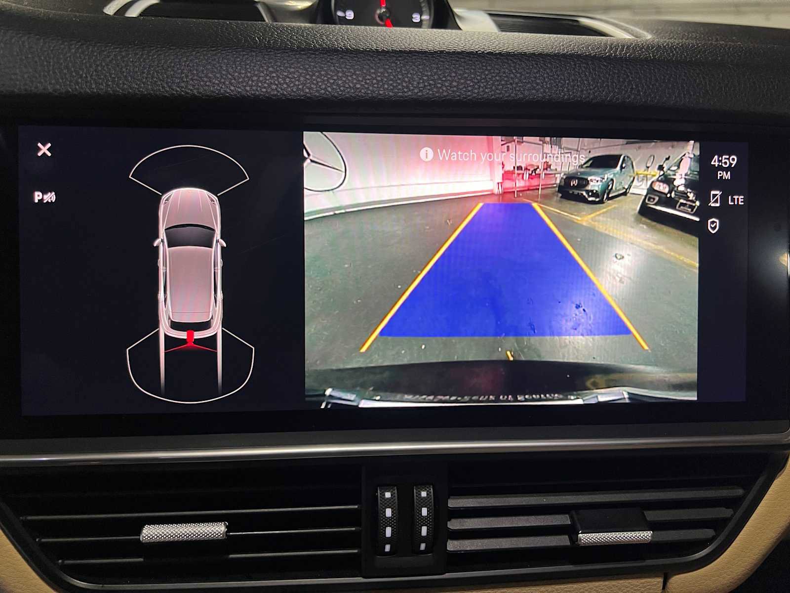 Used 2023 Porsche Cayenne image 33