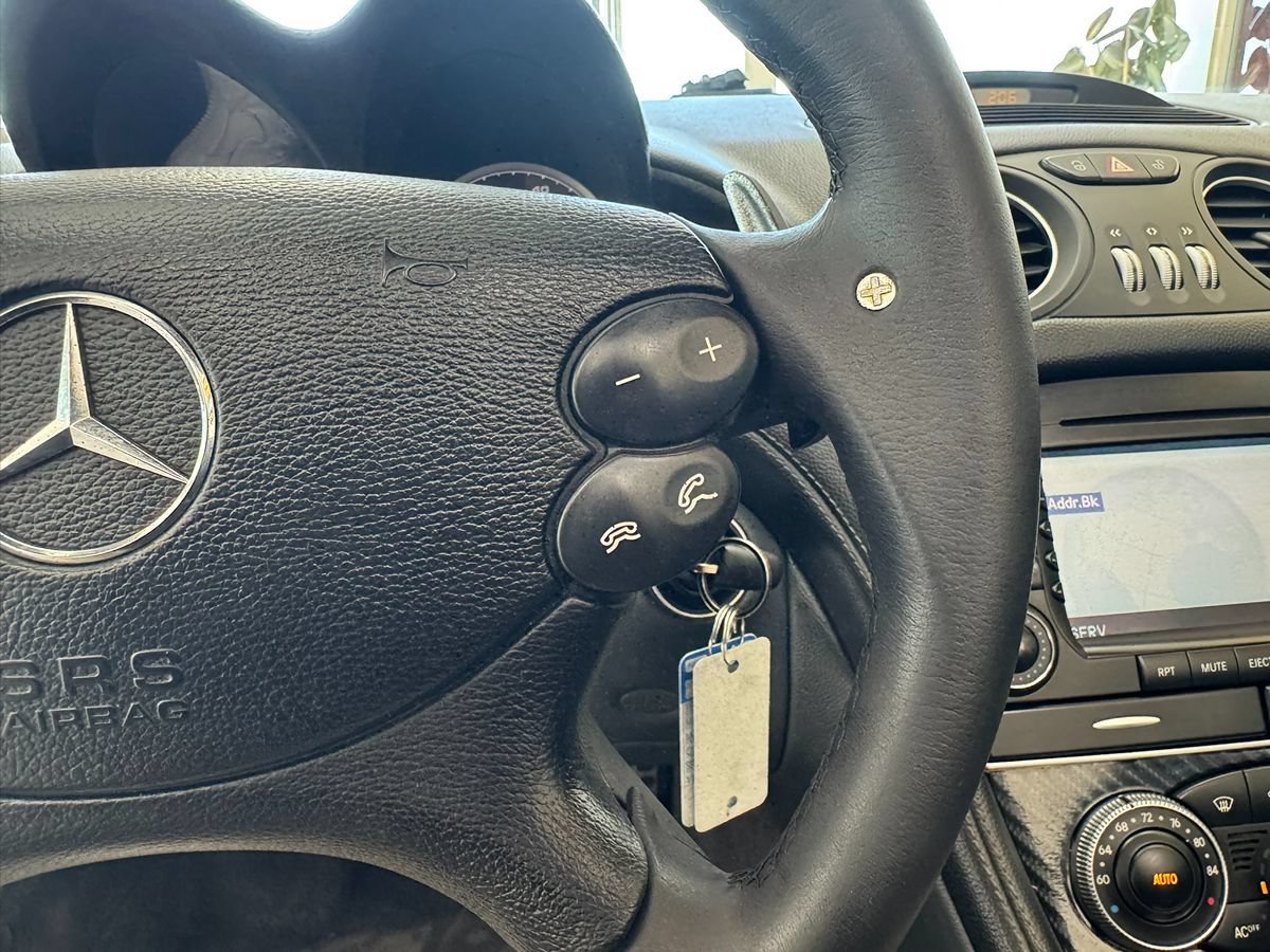 Used 2005 Mercedes-Benz SL 55 AMG image 38