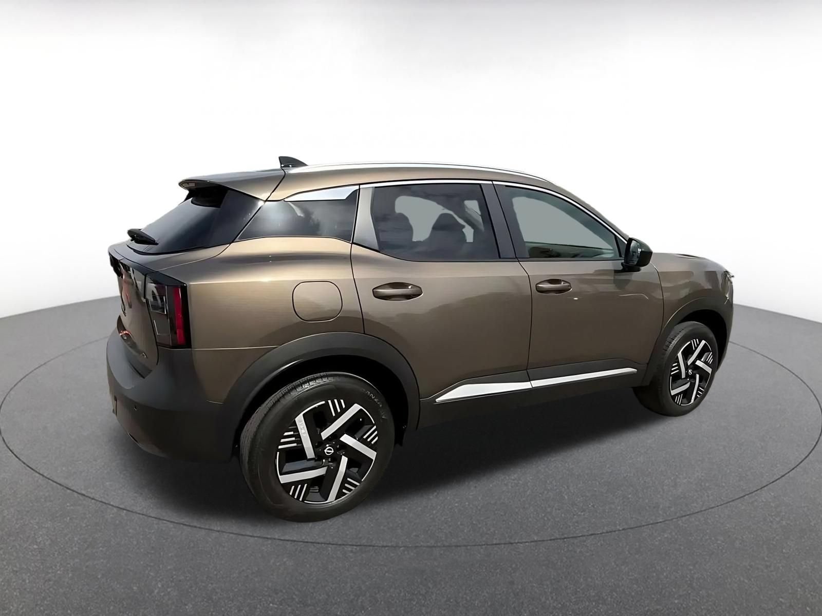 Used 2026 Nissan Kicks SV FWD image 14