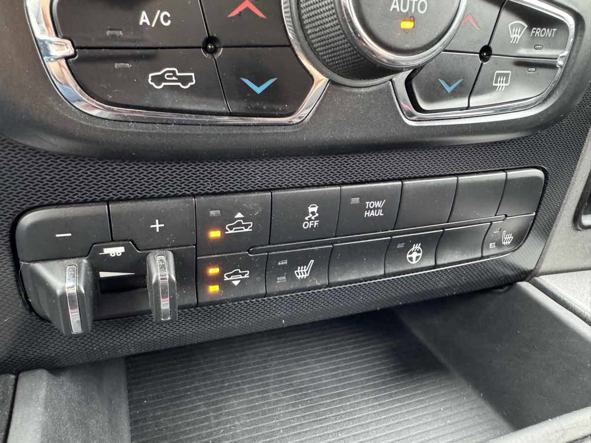 Used 2016 RAM 1500 Rebel w/ Luxury Group image 35