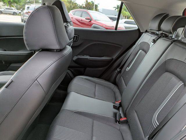 New 2025 Hyundai Venue Limited image 14