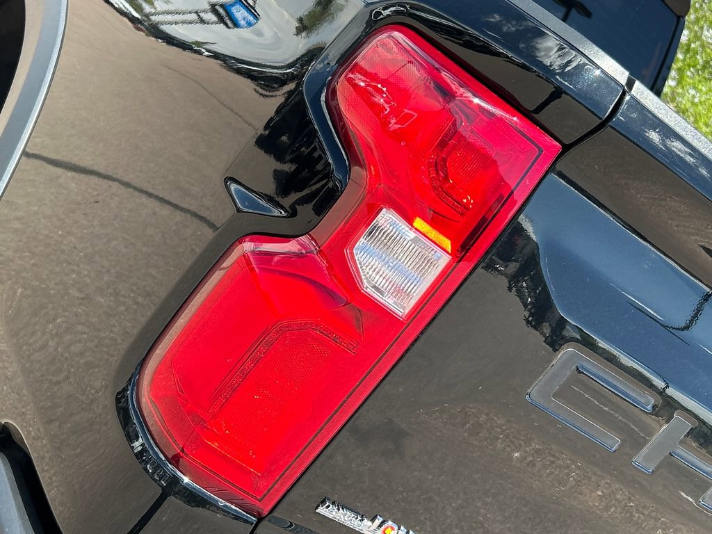 Used 2023 Chevrolet Silverado 1500 ZR2 w/ Technology Package AWD/4WD image 23