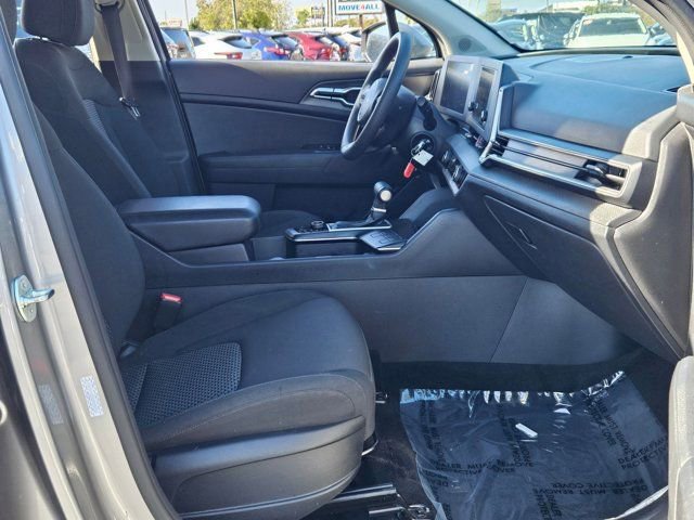 Used 2024 Kia Sportage LX image 31
