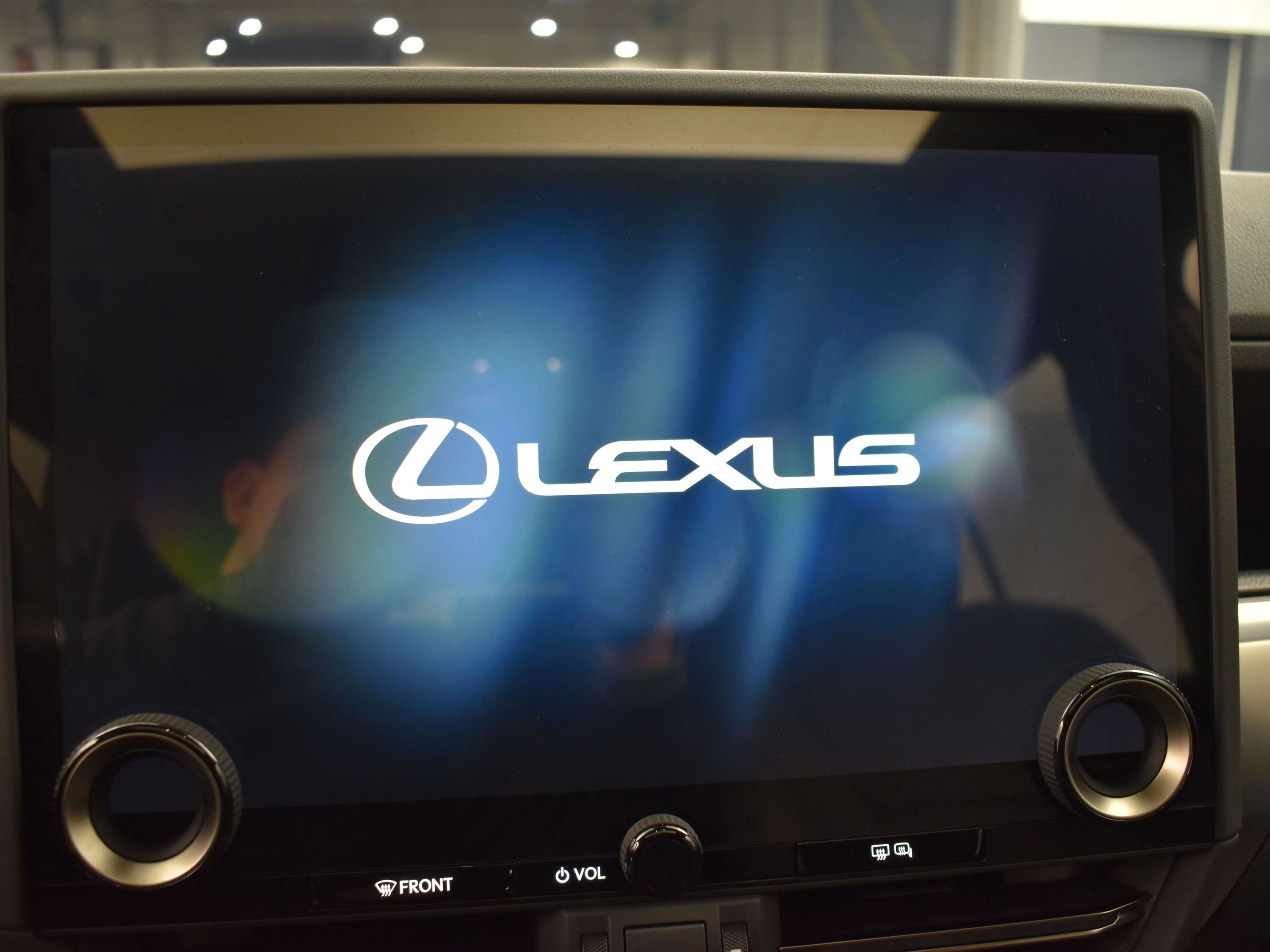 Used 2024 Lexus GX 550 image 10