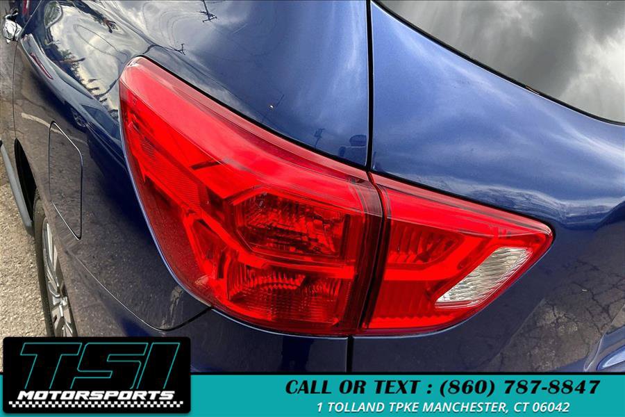 Used 2020 Nissan Pathfinder SV FWD image 28
