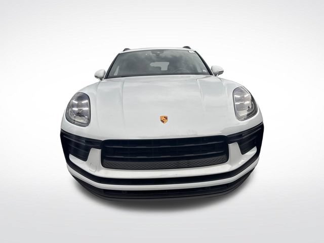 Used 2022 Porsche Macan AWD/4WD image 8