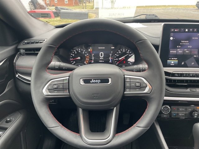 Used 2024 Jeep Compass Trailhawk w/ Trailhawk Convenience Group image 20