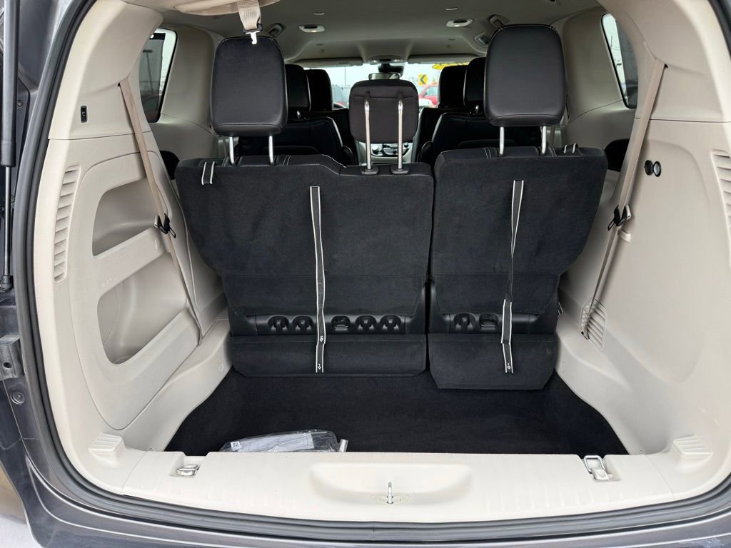 Used 2022 Chrysler Pacifica Touring-L image 24