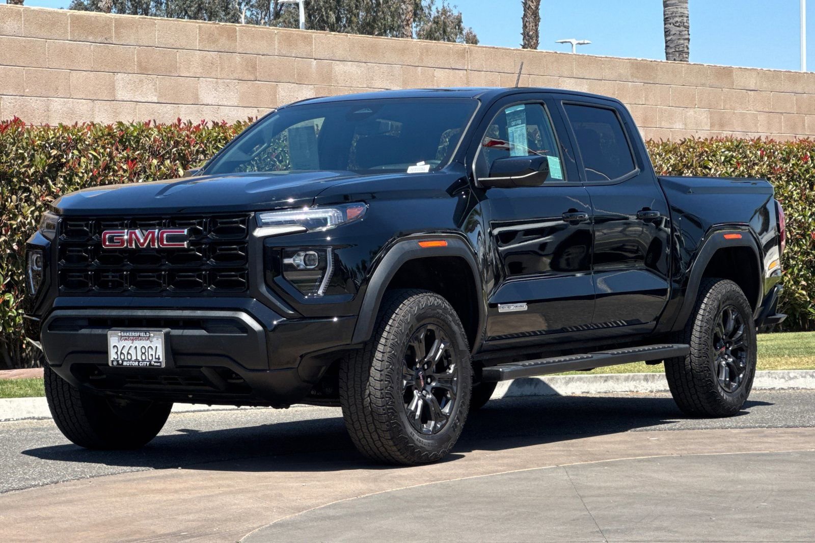 Used 2025 GMC Canyon Elevation RWD image 8