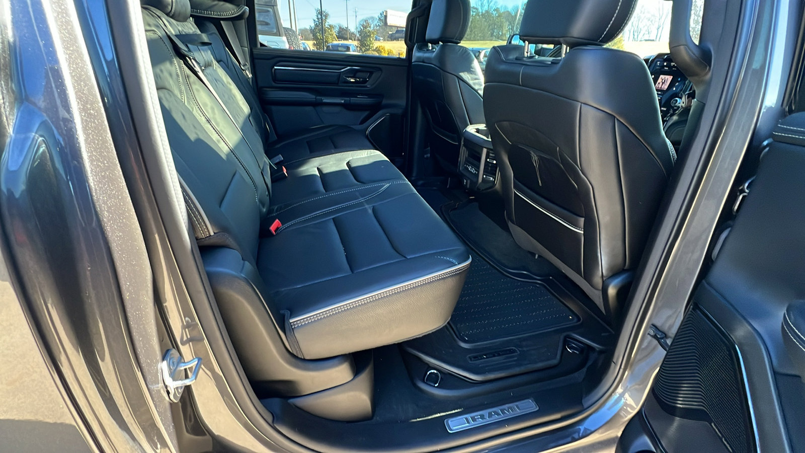 Used 2023 RAM 1500 Limited w/ Night Edition image 21