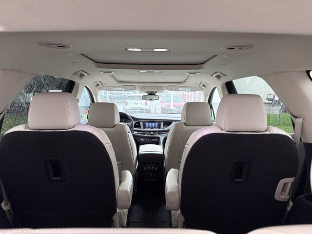 Used 2023 Buick Enclave Essence w/ Experience Buick Package FWD image 9