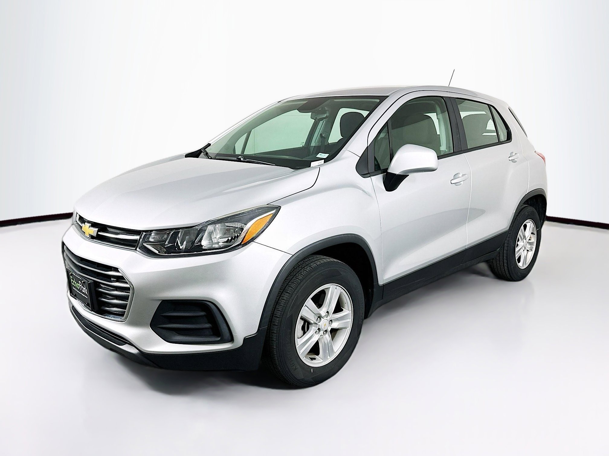 Used 2018 Chevrolet Trax LS AWD/4WD image 3