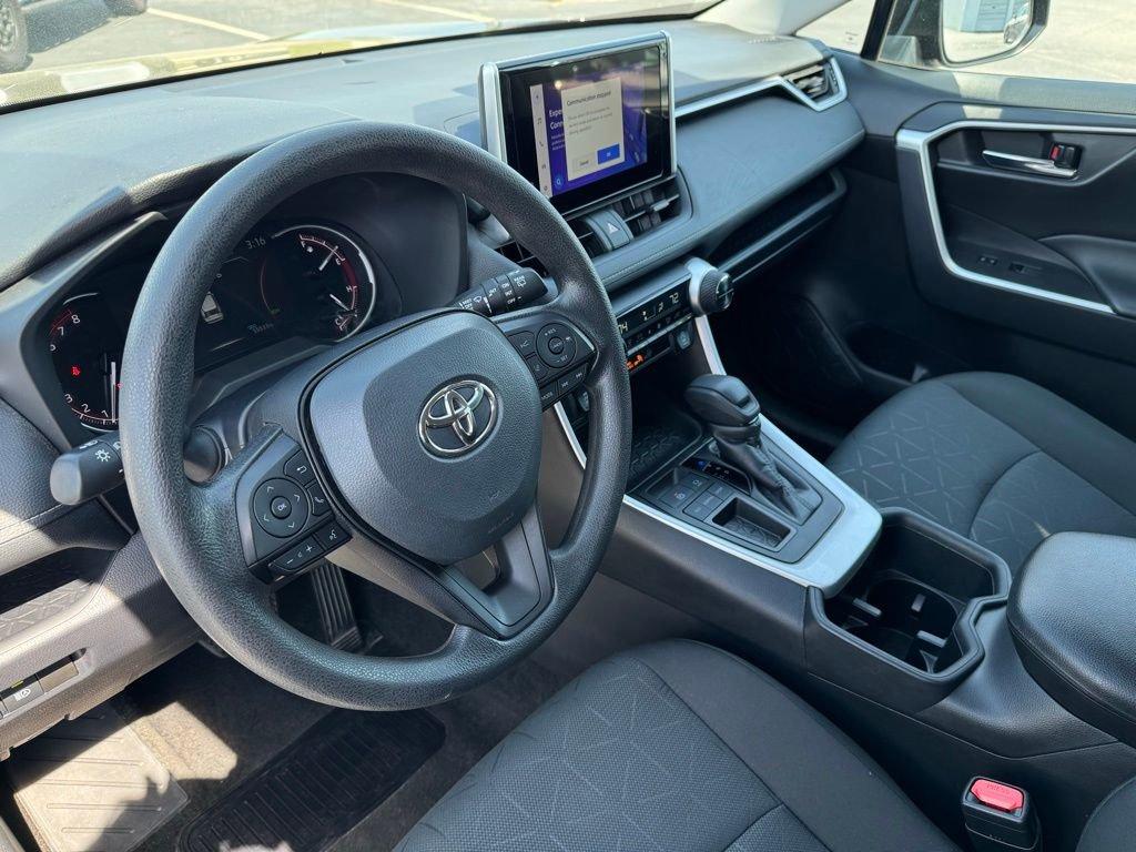 Used 2024 Toyota RAV4 XLE FWD image 16