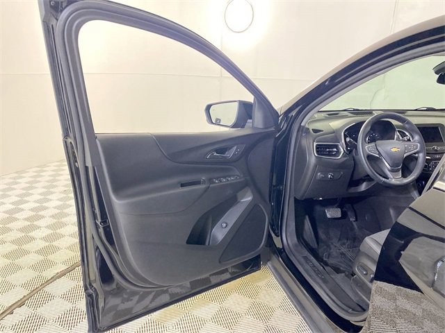 Used 2023 Chevrolet Equinox LT image 27