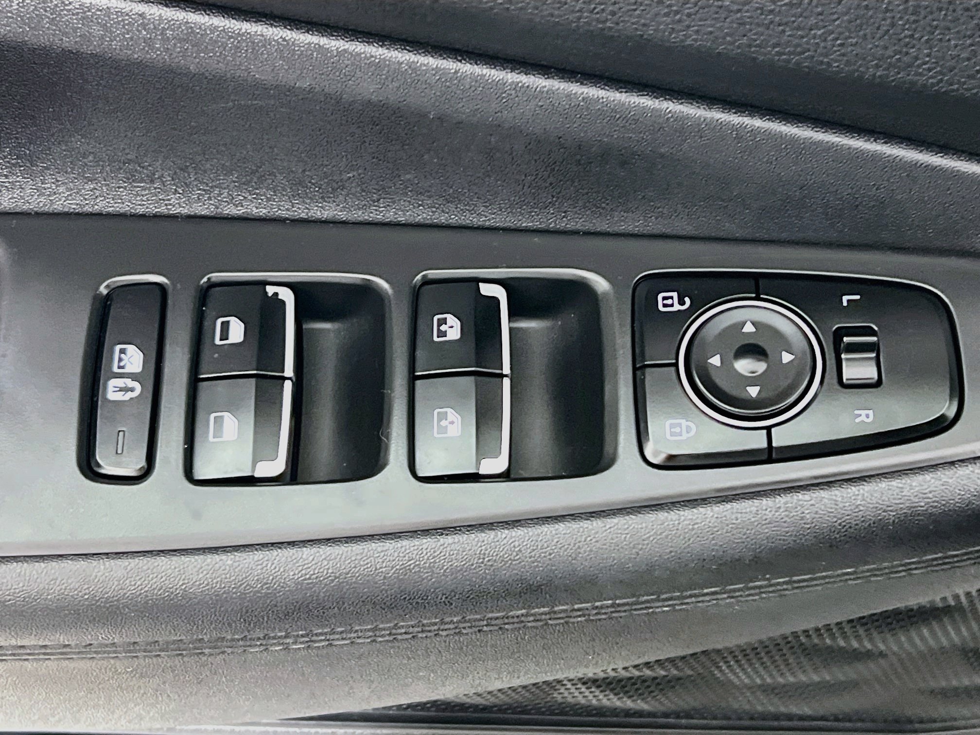Used 2021 Hyundai Santa Fe Blue AWD/4WD image 16