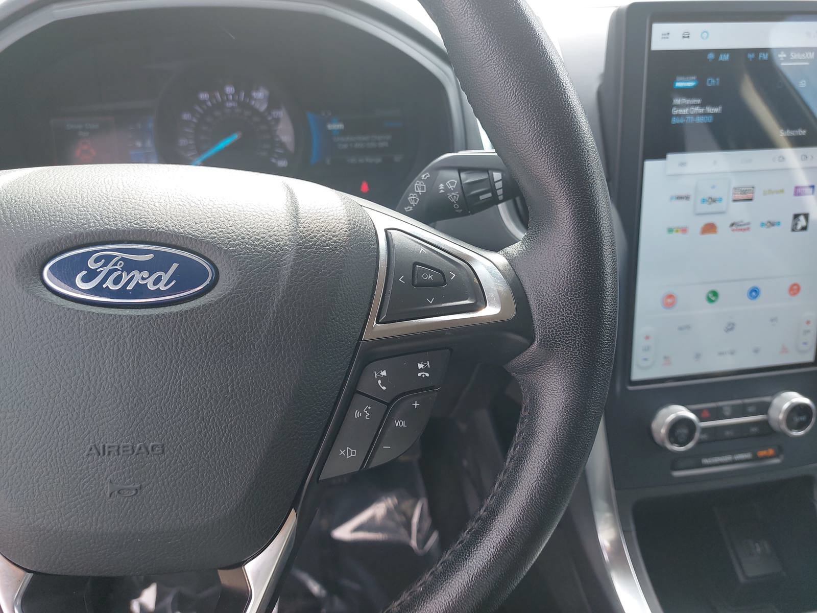 Used 2022 Ford Edge Titanium w/ Equipment Group 301A AWD/4WD image 17