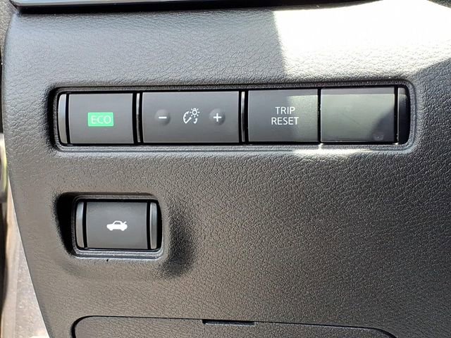 Used 2021 Nissan Sentra SV FWD image 30