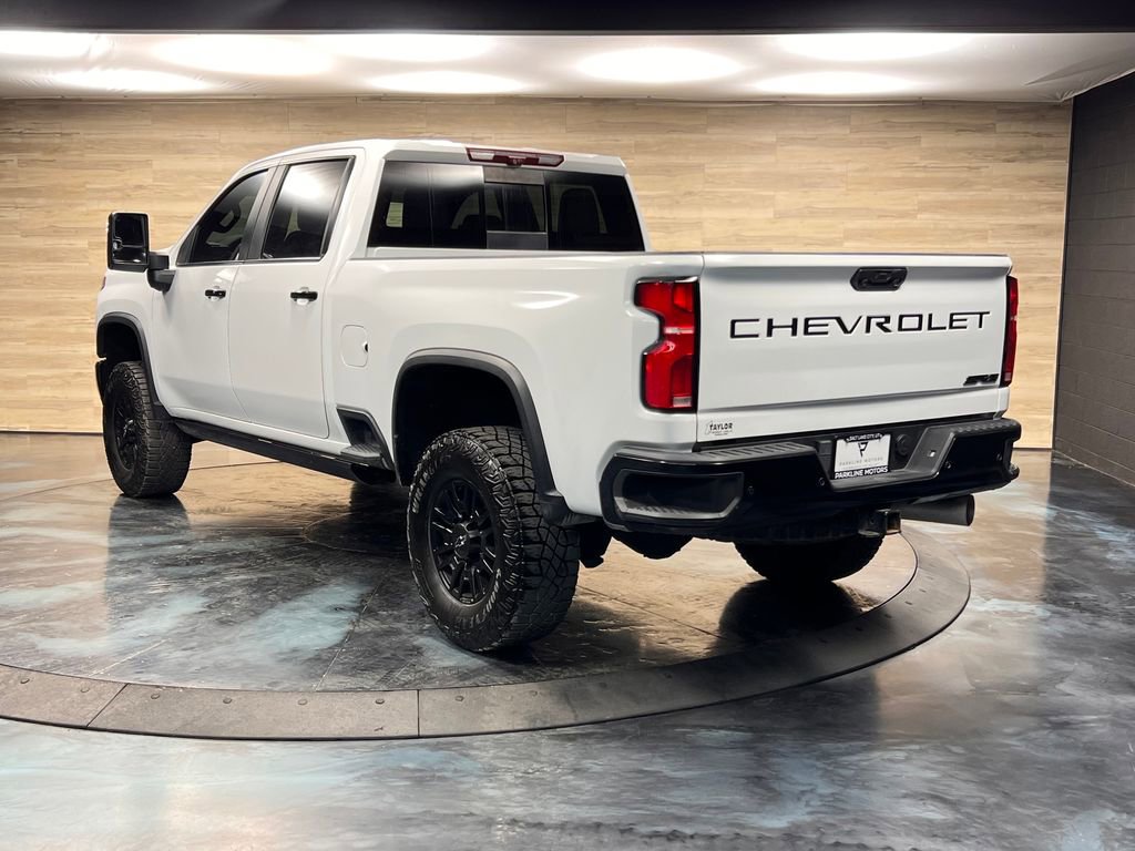 Used 2024 Chevrolet Silverado 2500 ZR2 w/ Technology Package AWD/4WD image 18