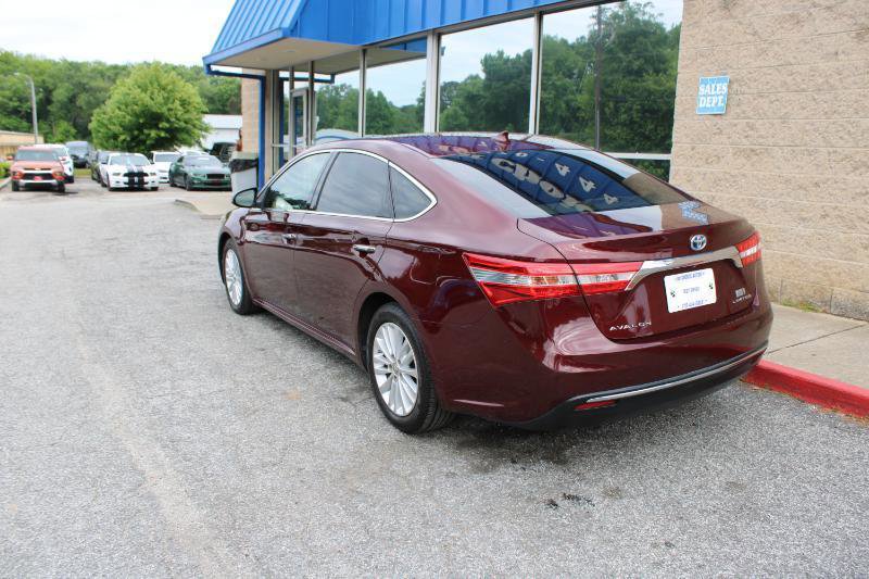 Used 2014 Toyota Avalon Limited w/ Technology Package FWD image 4