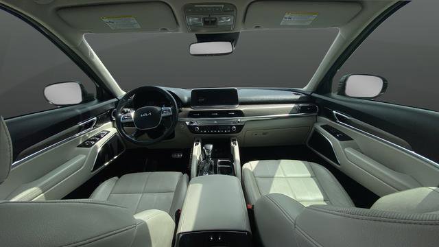Certified 2022 Kia Telluride SX w/ Towing Package FWD image 11