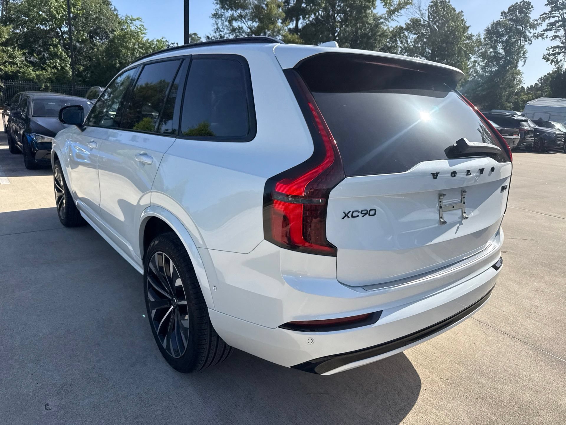 Used 2026 Volvo XC90 B6 Ultra w/ Protection Package Premier AWD/4WD image 6
