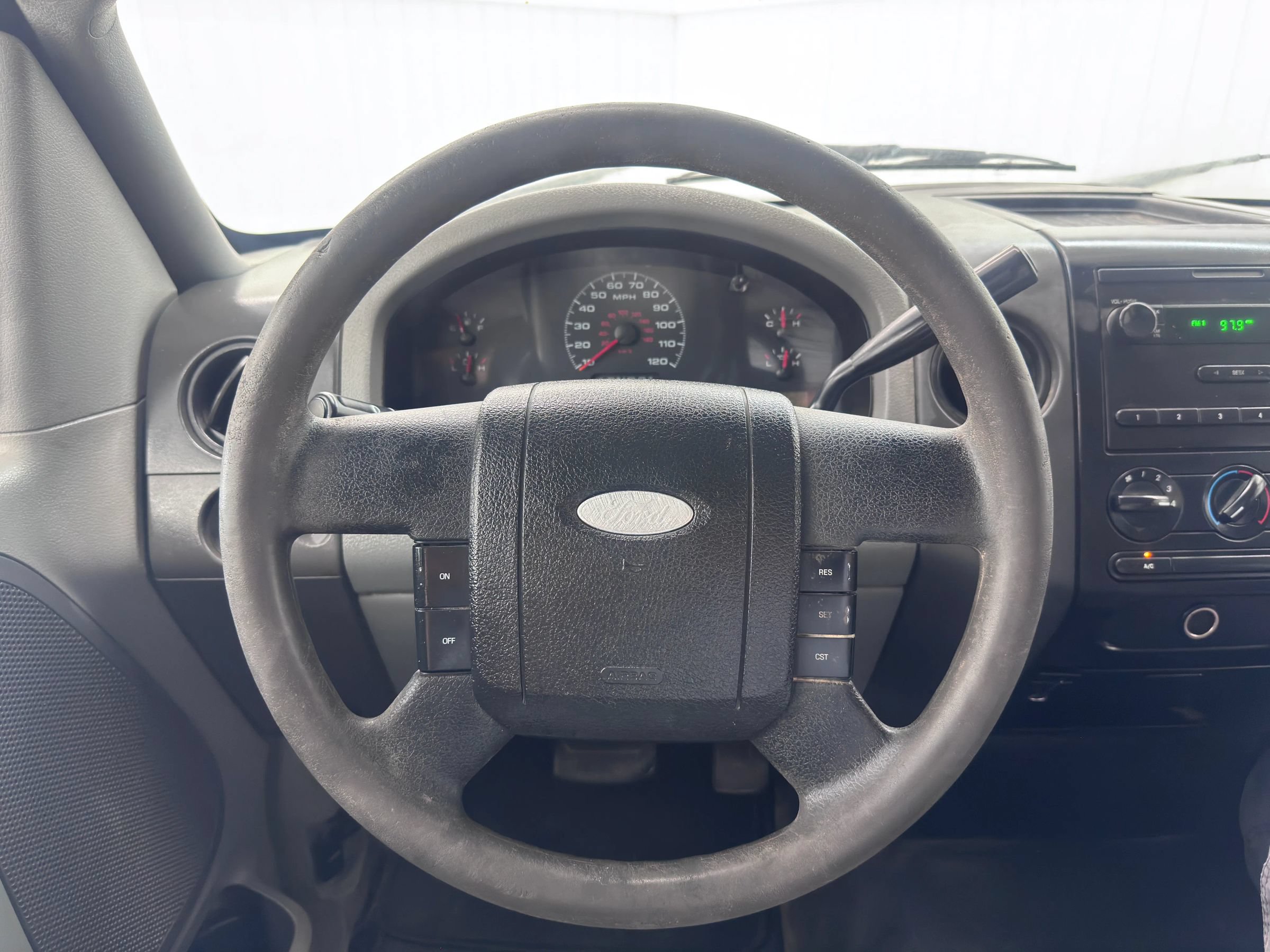 Used 2005 Ford F150 XL RWD image 16