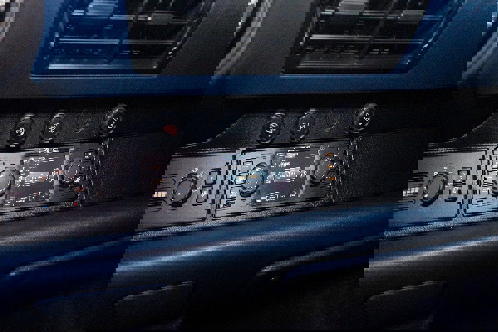 Used 1997 Porsche 911 Cabriolet image 42