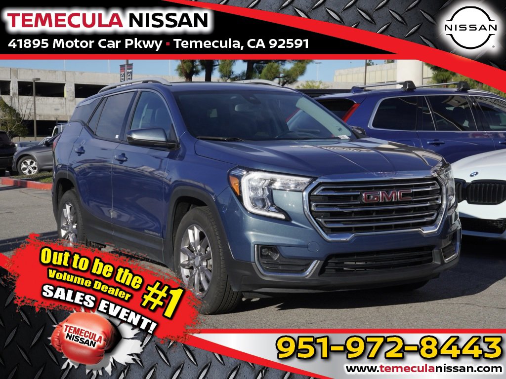 Used 2024 GMC Terrain SLT image 1