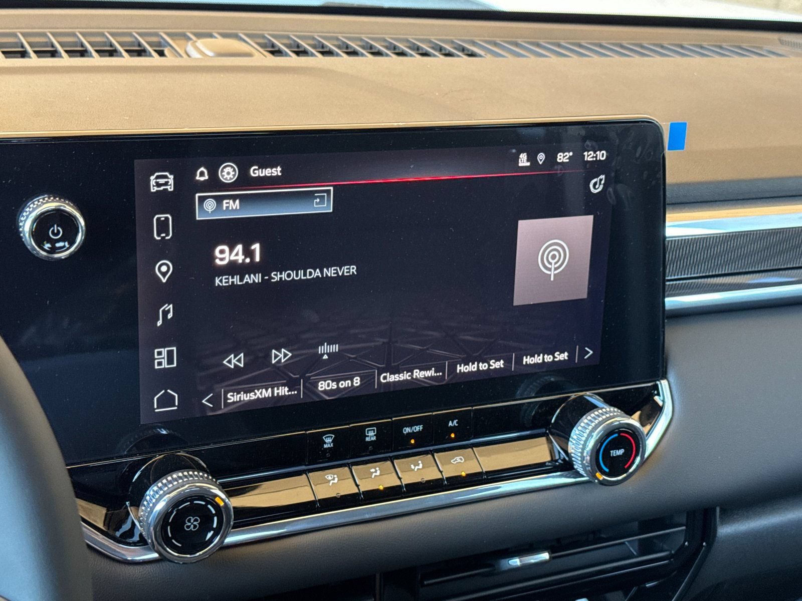New 2026 GMC Canyon Elevation w/ Technology Package RWD image 17