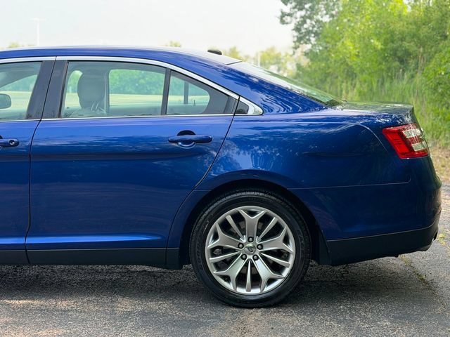 Used 2013 Ford Taurus Limited FWD image 9