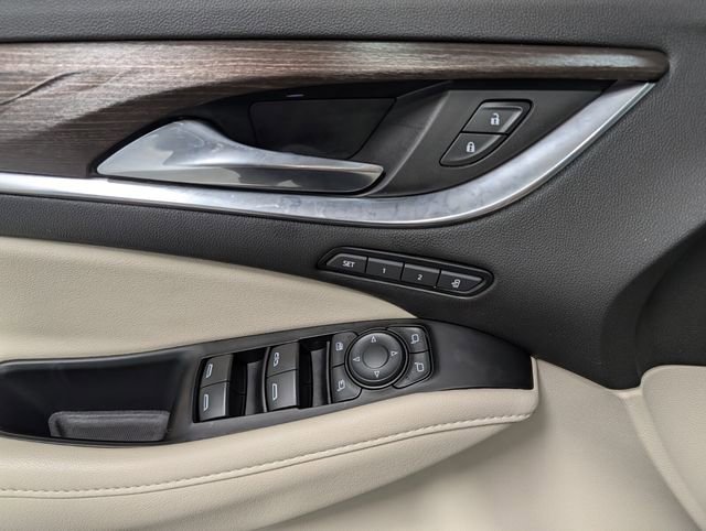 Used 2024 Buick Enclave Avenir w/ Avenir Technology Package image 17