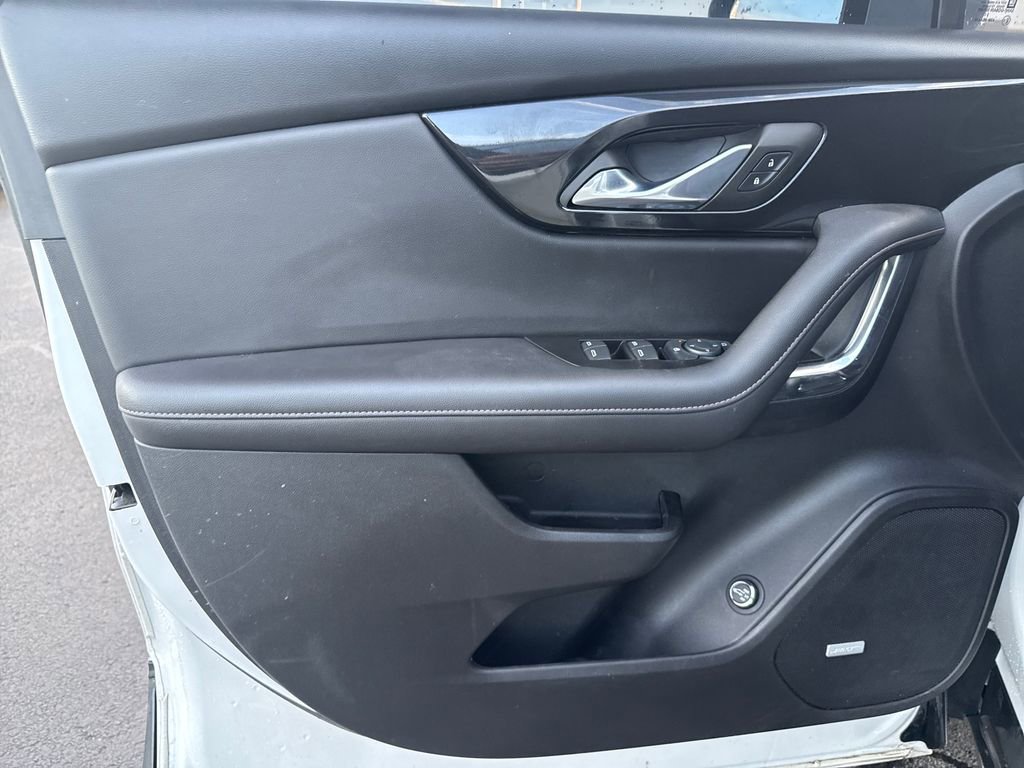 Used 2023 Chevrolet Blazer Premier image 11