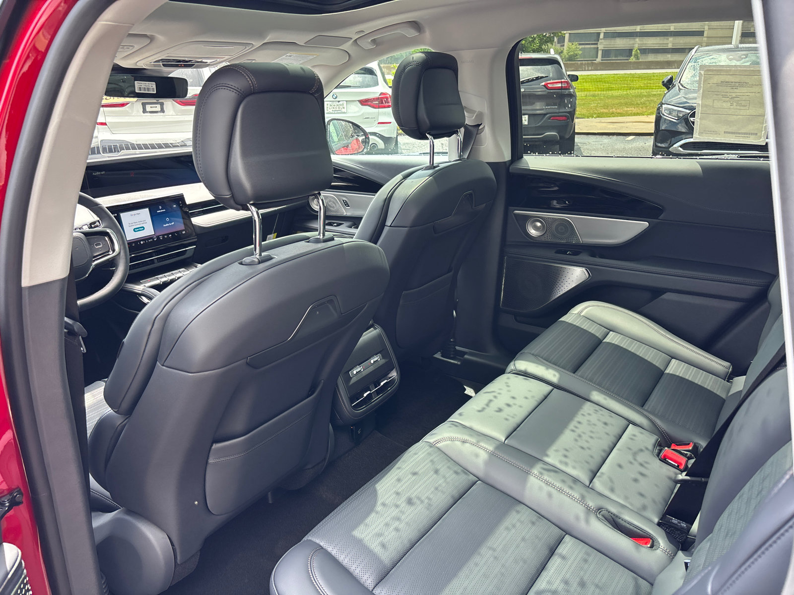 New 2026 Lincoln Nautilus Reserve AWD/4WD image 28