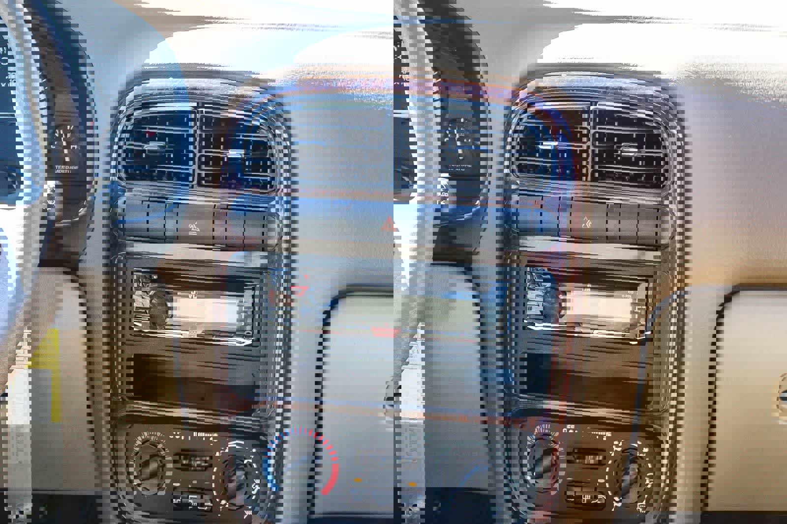 Used 2001 Saturn L-Series L200 FWD image 18