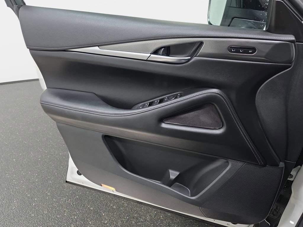 Certified 2023 INFINITI QX60 Luxe AWD/4WD image 24