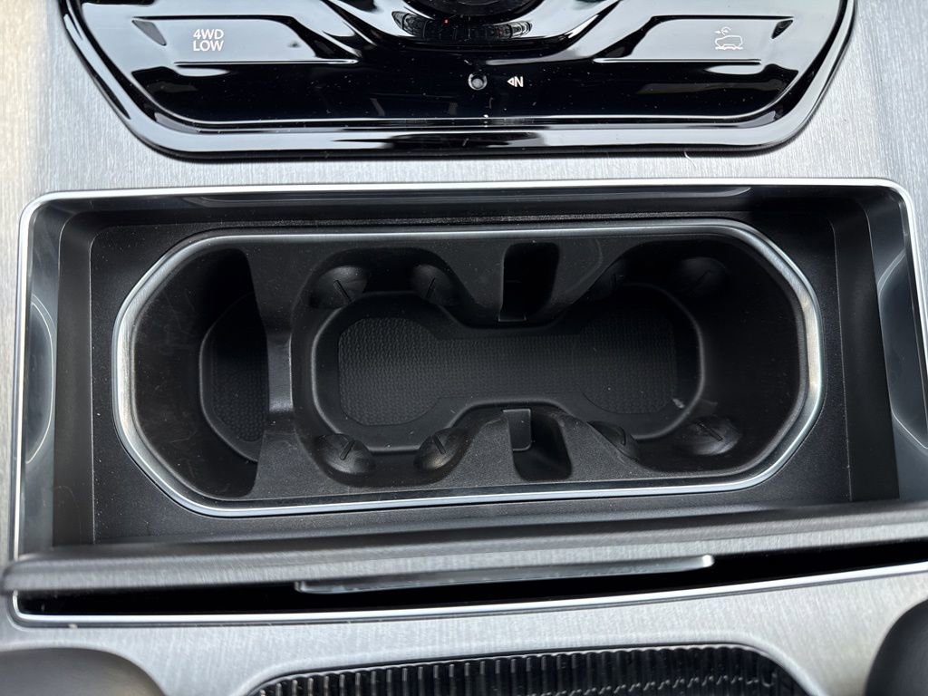 New 2026 Jeep Grand Wagoneer L 4WD image 40