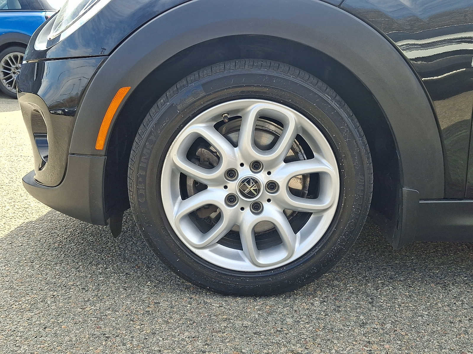 Used 2020 MINI Cooper 2-Door Hardtop w/ Storage Package FWD image 8