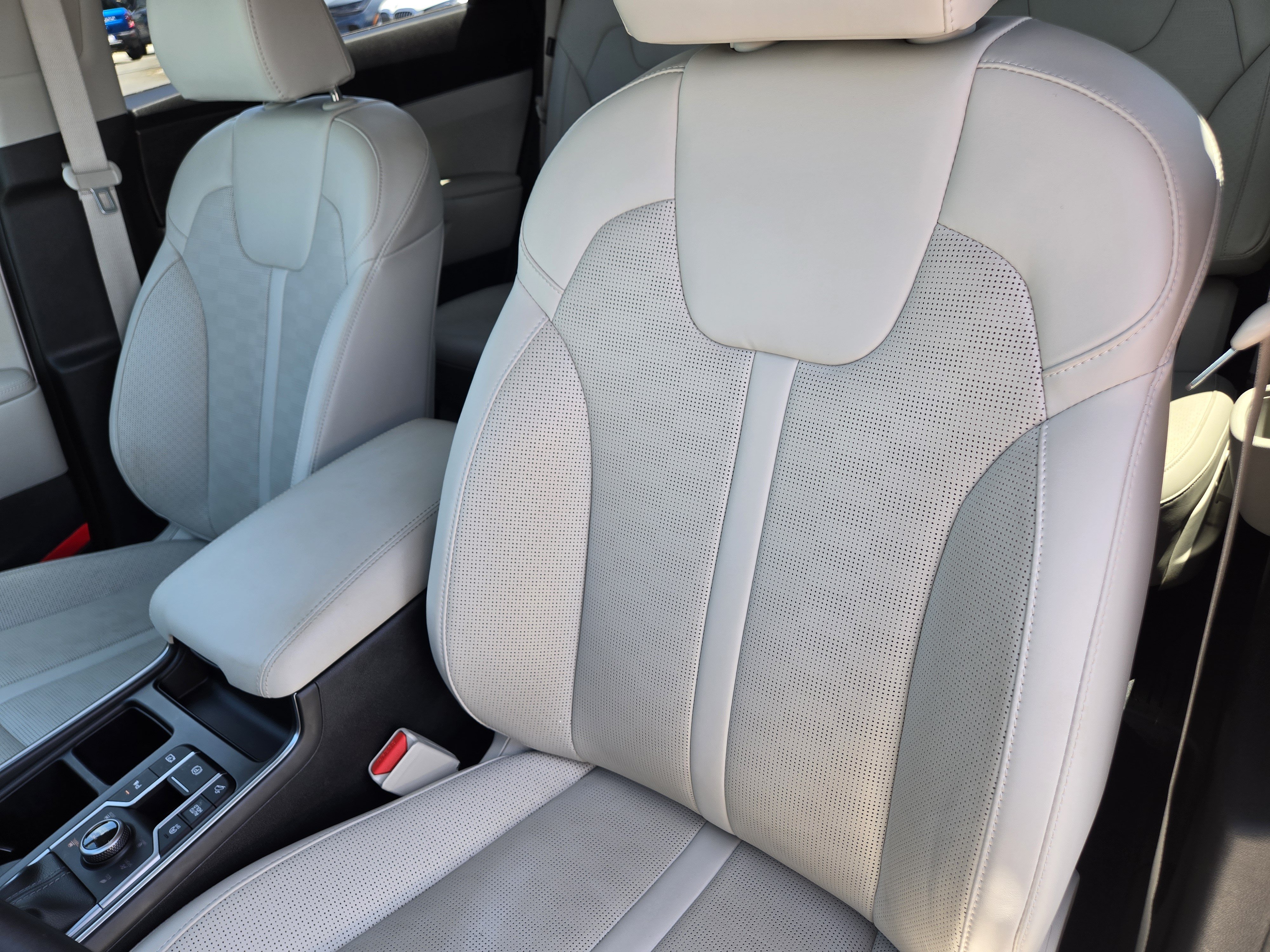 Used 2024 Kia Sorento X-Line EX AWD/4WD image 17