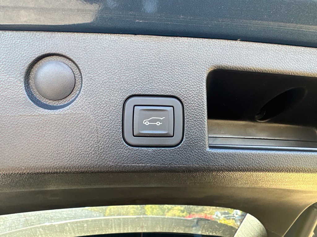 Used 2026 Chevrolet Equinox LT FWD image 16