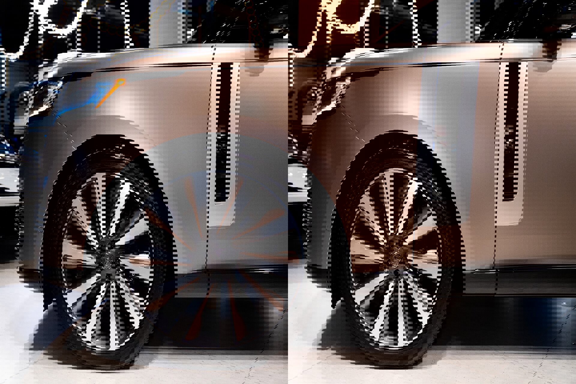 Used 2023 Land Rover Range Rover SV image 36