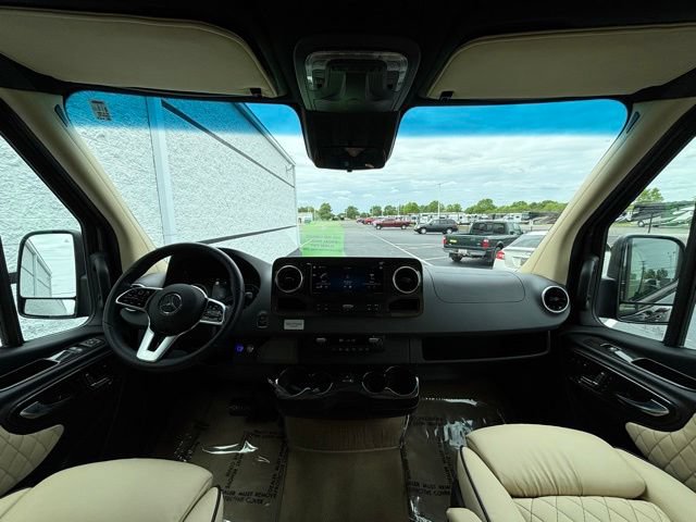 Used 2021 Mercedes-Benz Sprinter 3500 image 29