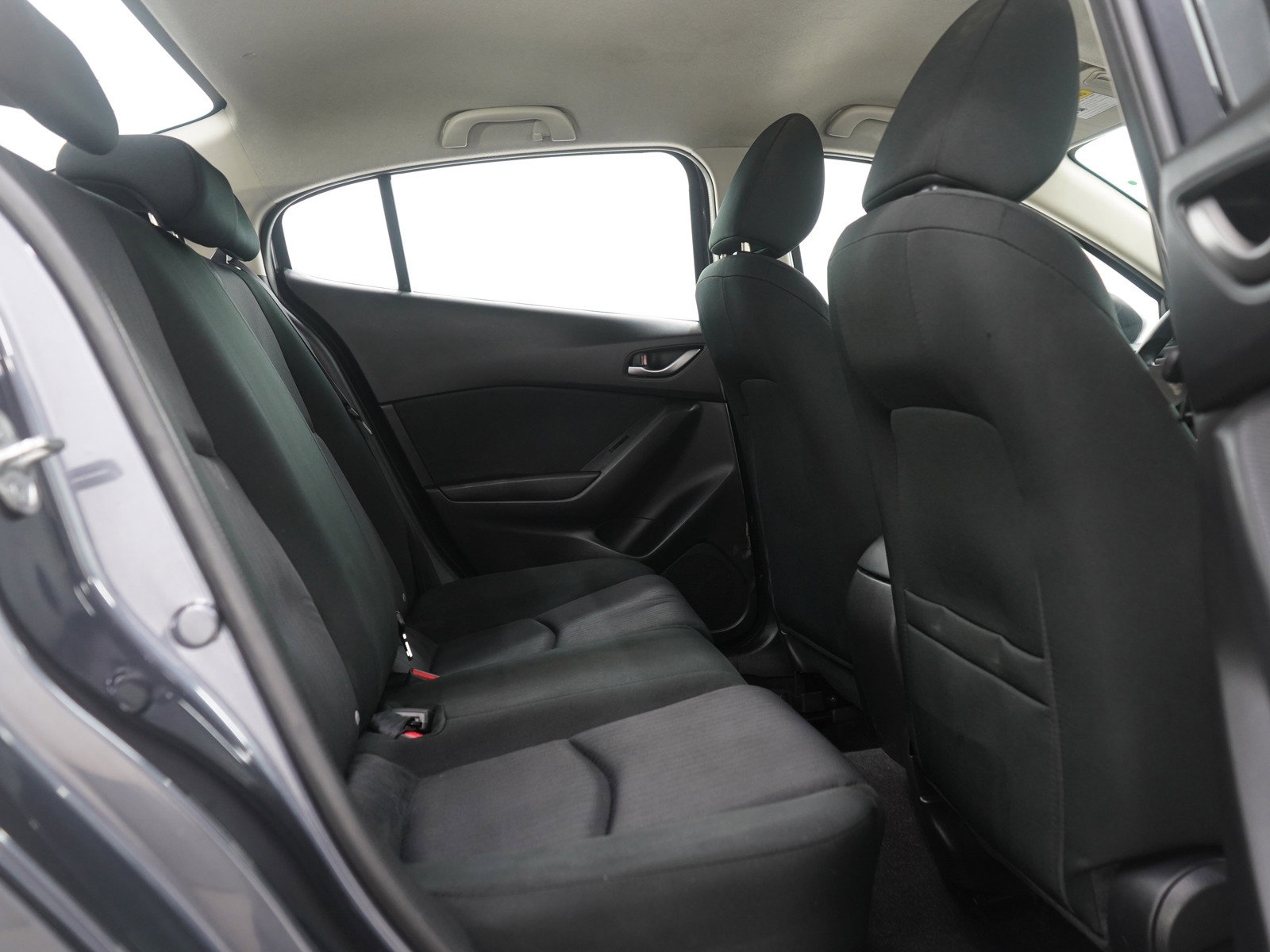 Used 2015 MAZDA MAZDA3 i SV image 12