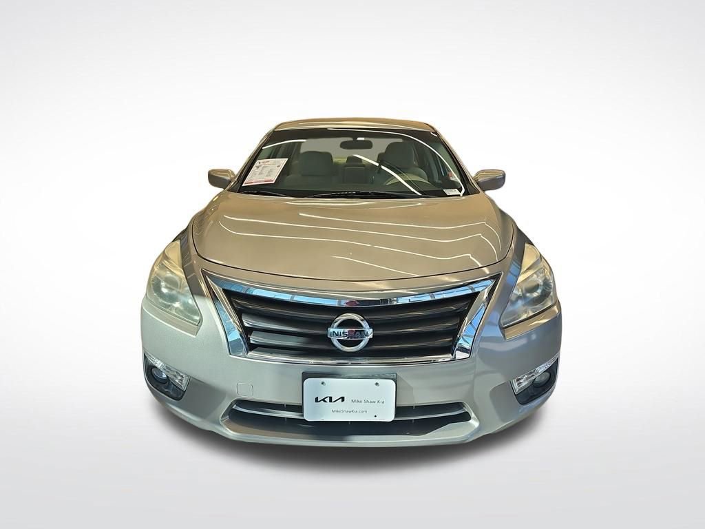 Used 2015 Nissan Altima 2.5 SV image 9