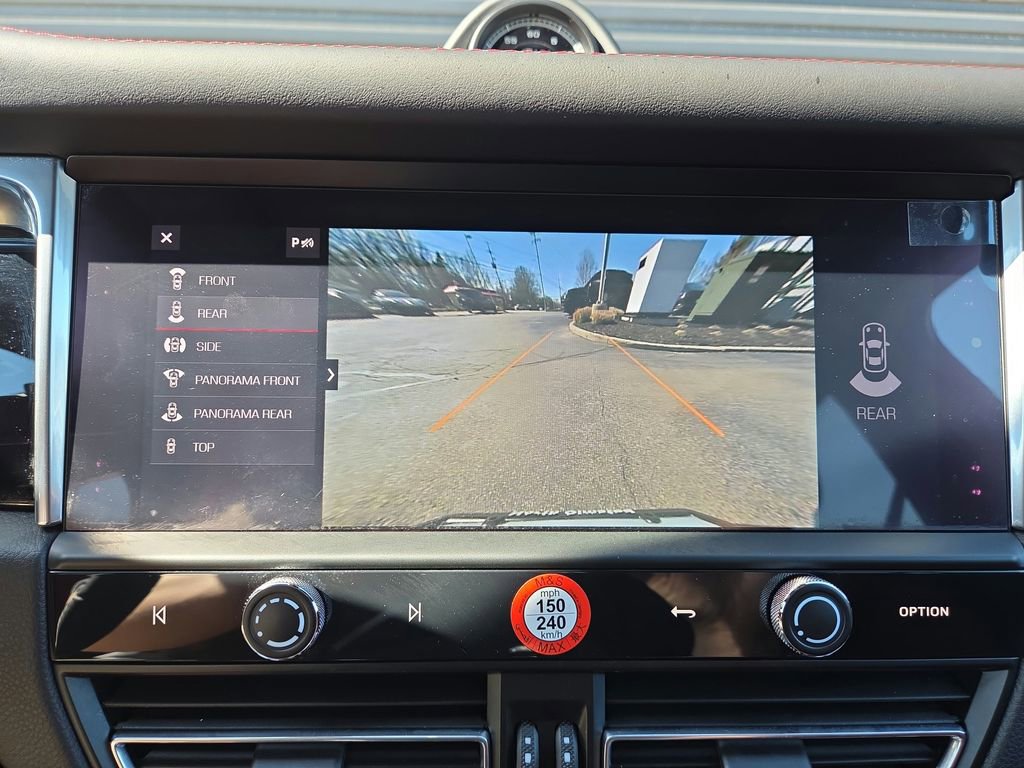 Certified 2025 Porsche Macan S image 12
